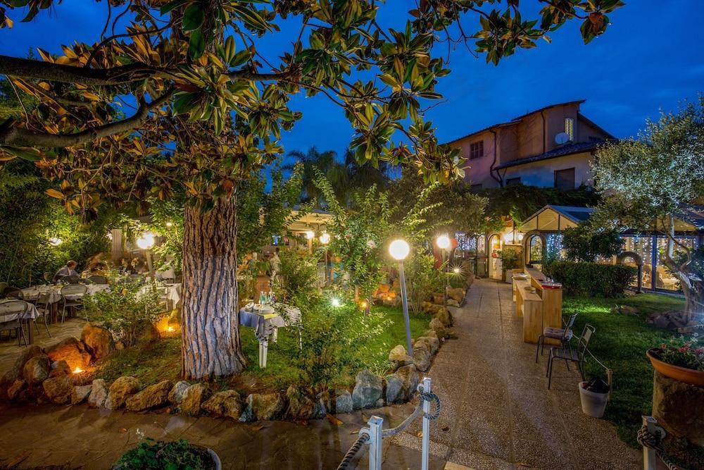 Hotel Orto Di Roma Esterno foto