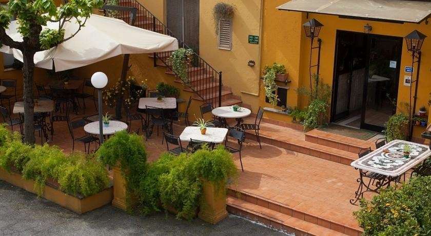 Hotel Orto Di Roma Ristorante foto