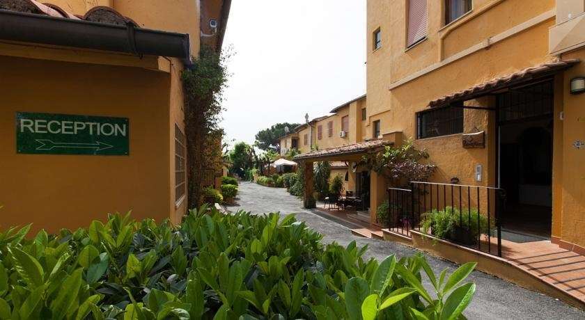 Hotel Orto Di Roma Esterno foto