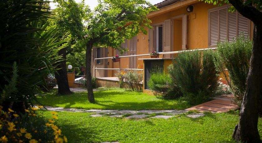Hotel Orto Di Roma Esterno foto